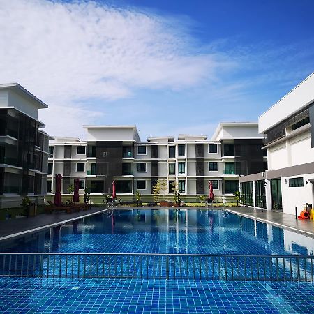 The Meadow Park Daire Kampar Dış mekan fotoğraf